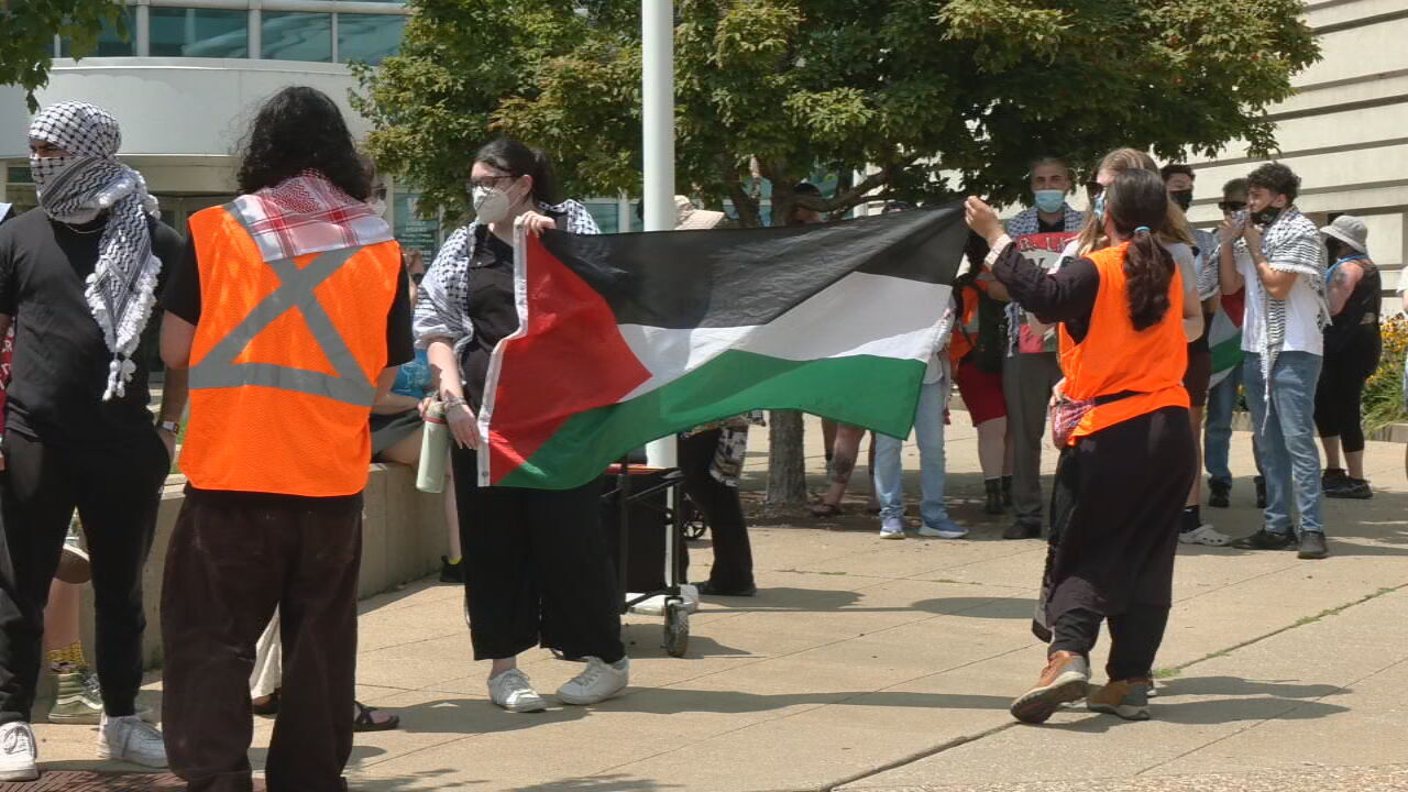 Louisville students call for end to war in Gaza during march through downtown